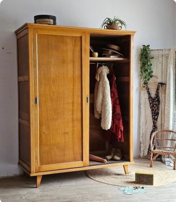 MEUBLE DE MAÎTRISE Breton,Armoire de Poupée et Bonnetiére Sculptés Très