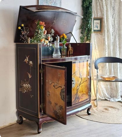 Ancien meuble de rangement laqué motifs fleurs oiseaux meuble chinois