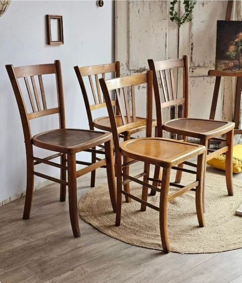 Lot De 8 Chaises Anciennes En Bois De Salle à Manger - Style Classique - Dimensions 60x50x100 Cm