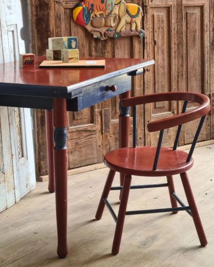 Ancien bureau table enfant et chaise Wisa Gloria 1950