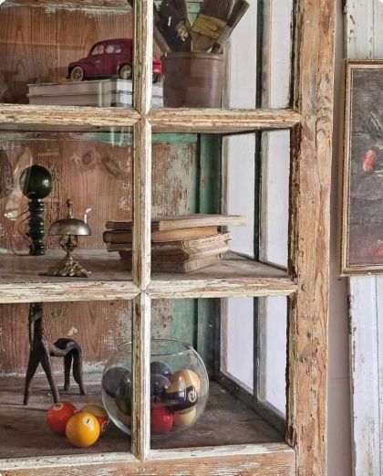 Originale ancienne vitrine étagère 3 tiroirs et une allure de dingue