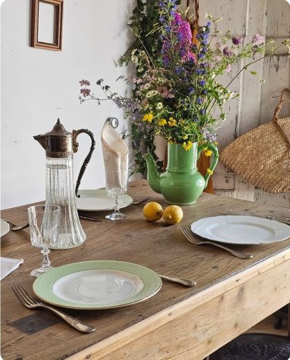 Ancienne table de ferme plateau chêne pied fuseau