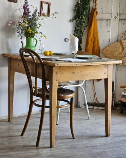 Ancienne table de ferme plateau chêne pied fuseau