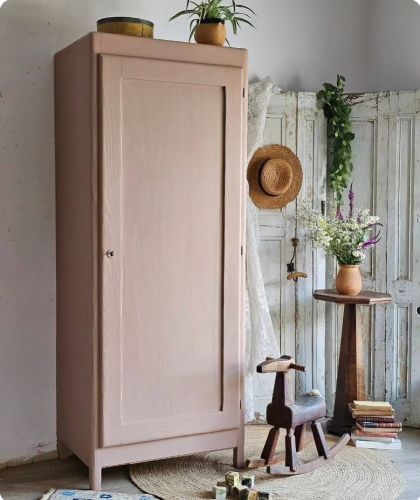 Ancienne armoire parisienne penderie et 2 étagères /vestiaire vieux rose