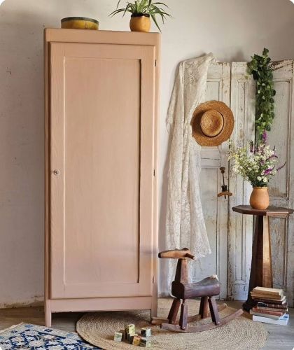 Ancienne armoire parisienne penderie et 2 étagères /vestiaire vieux rose