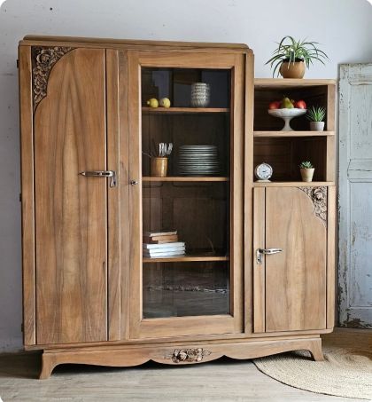 Ancien grand meuble vitrine asymétrique chêne et noyer massif armoire vitrée