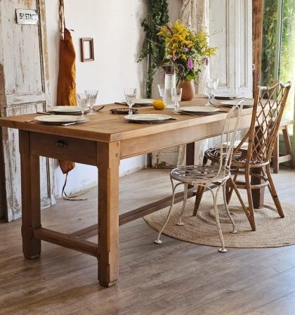 Ancienne grande table de ferme en chêne et noyer 2 tiroirs