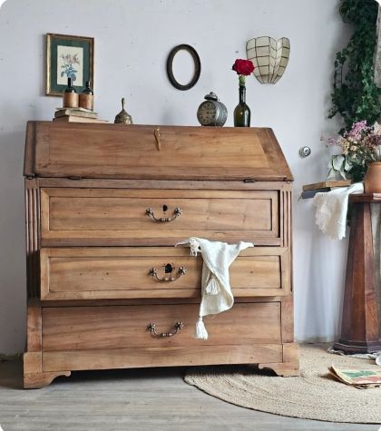 Ancienne grande commode scriban, secrétaire dos d'âne XIXe en noyer