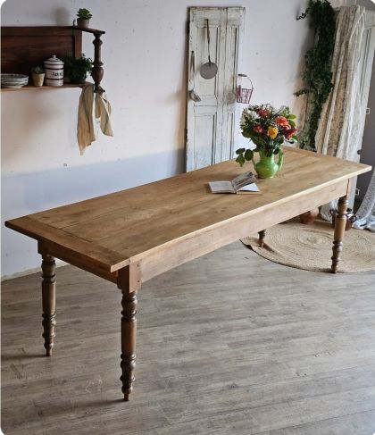 Ancienne grande table de ferme pieds tournés XIXe