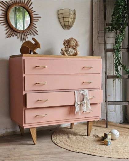 Ancienne commode pieds fuseaux 4 tiroirs
