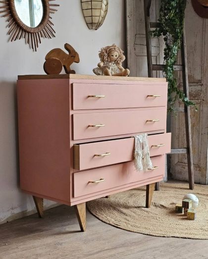 Ancienne commode pieds fuseaux 4 tiroirs