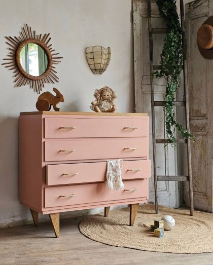 Ancienne commode pieds fuseaux 4 tiroirs