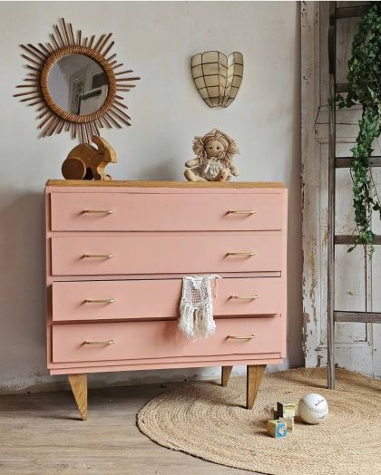 Ancienne commode pieds fuseaux 4 tiroirs