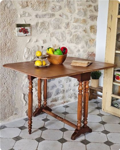 Ancienne table Gateleg fin XIXe / début XXe