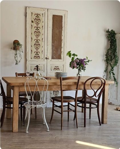 Grande table de ferme à rallonges en frêne  modulable