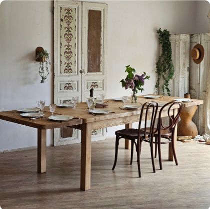 Grande table de ferme à rallonges en frêne  modulable