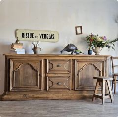 Ancien grand buffet massif début XXe.