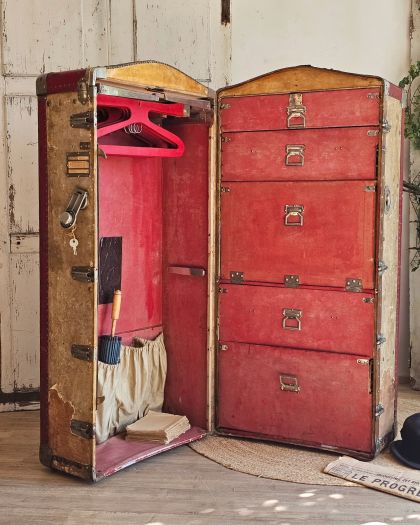 Malle cabine années 30 complète penderie tiroirs clé d'origine