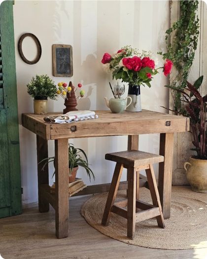Ancien meuble de métier en chêne / établi