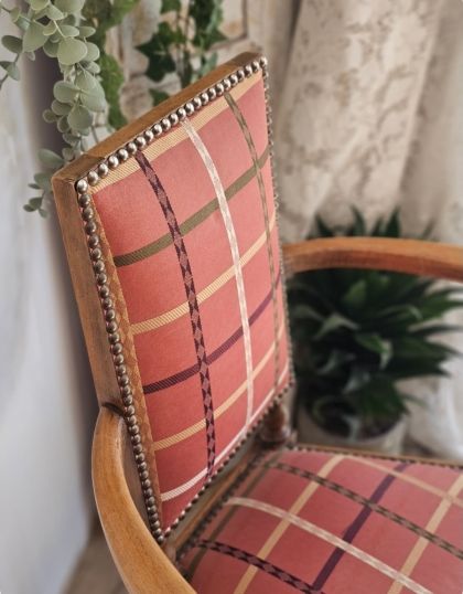 Paire de fauteuils caquetoires bois sculpté - assise trapèze - style Renaissance