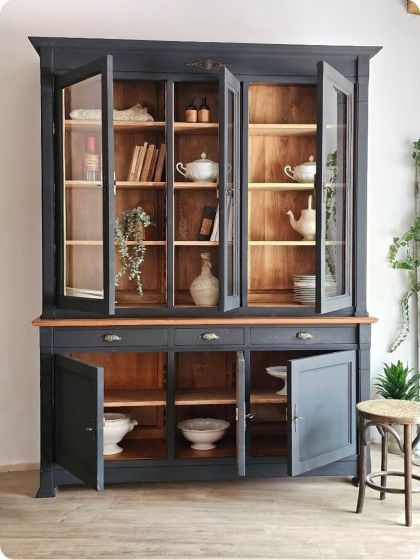 Grand meuble vitrine bibliothèque vaisselier massif milieu XXe