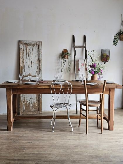 Grande table de ferme en noyer superbe veinage avec tiroir