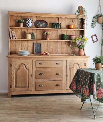 Grand buffet vaisselier en chêne 3 tiroirs 2 portes et grande étagère