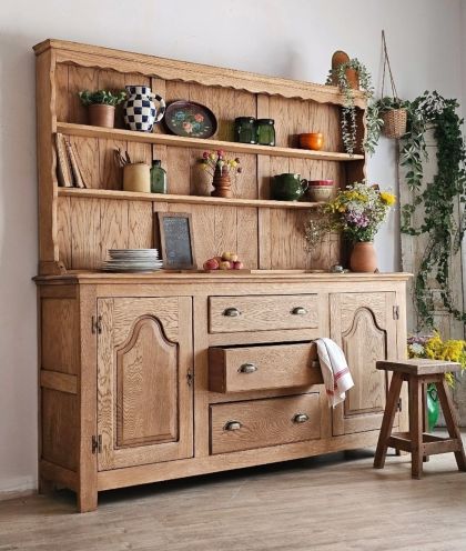 Grand buffet vaisselier en chêne 3 tiroirs 2 portes et grande étagère