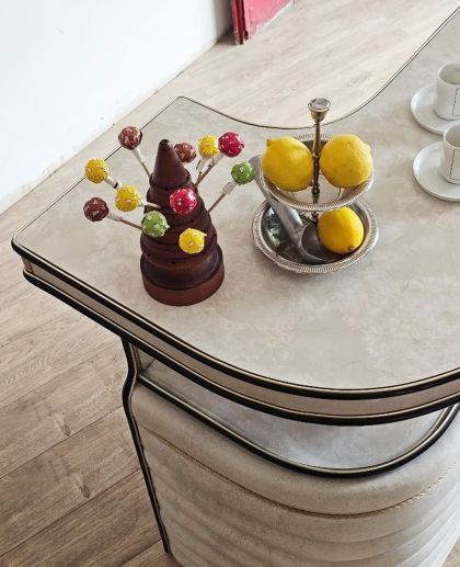 Superbe bar capitonné en Skaï typique des années 60