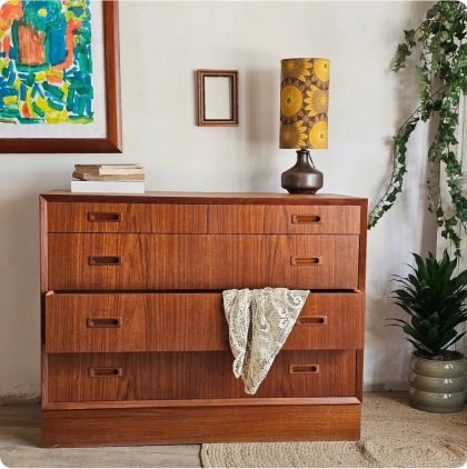 Ancienne commode Scandinave annnées 60 Lyby Mobler Denmark
