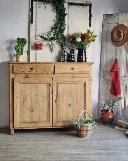 Ancien buffet campagnard début 20e