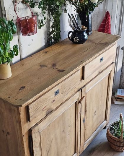 Ancien buffet campagnard début 20e