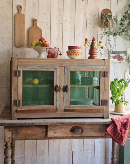 Ancien grand garde-manger début 20e chêne et sapin