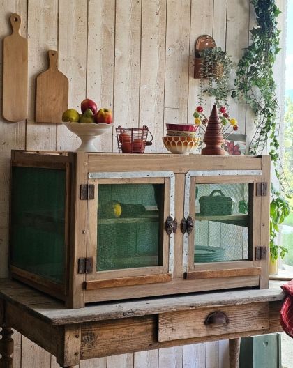 Ancien grand garde-manger début 20e chêne et sapin