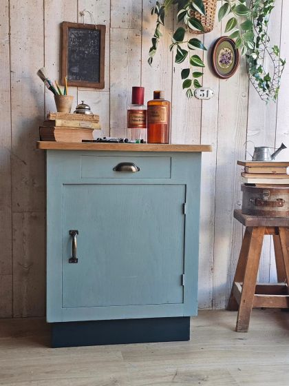 Ancien meuble d'atelier des années 50