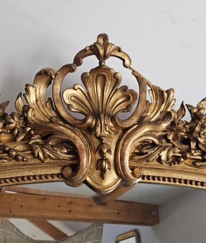 Très grand miroir doré à la feuille d'or, époque Napoléon III, fin XIXe siècle