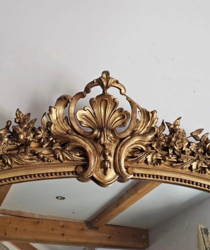Très grand miroir doré à la feuille d'or, époque Napoléon III, fin XIXe siècle