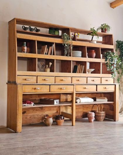 Ancien meuble de métier début 20e patine d'origine avec ,tiroirs, casiers, étagère