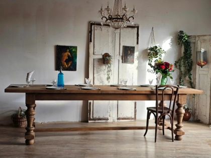 Monumental table en chêne massif 20e siècle 2 tiroirs rallonges