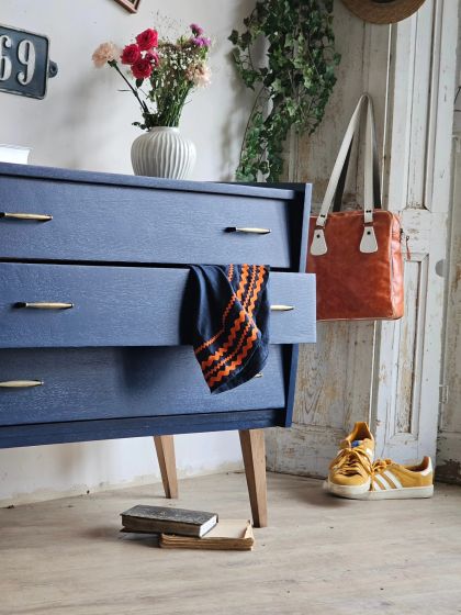Commode vintage mid-century pieds compas bleu profond 3 tiroirs