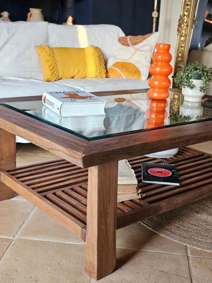 Table basse massive en teck plateau verre biseauté