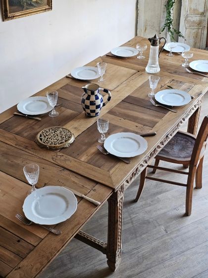 Ancienne grande table modulable en chêne massif sculpté fin 19e