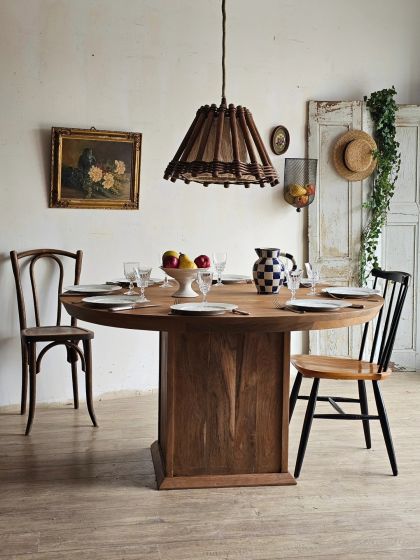 Grande table ronde massif en merisier pied central