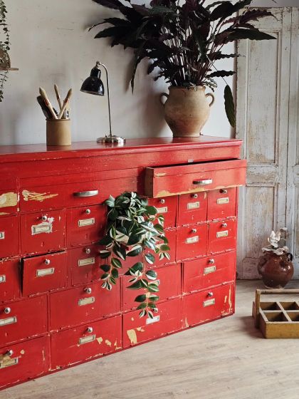 Ancien grand meuble de métier à clapets circa 1930-1950