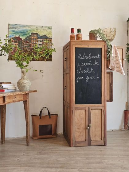 Ancien meuble de métier atypique 10 portes tableau noir