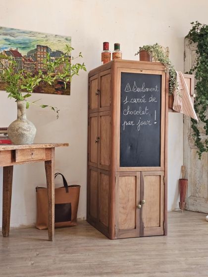 Ancien meuble de métier atypique 10 portes tableau noir