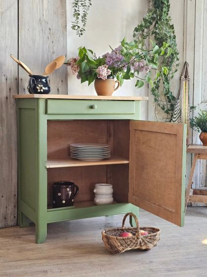 Ancien buffet fin 19e joli loquet d'origine