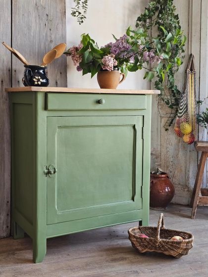 Ancien buffet fin 19e joli loquet d'origine