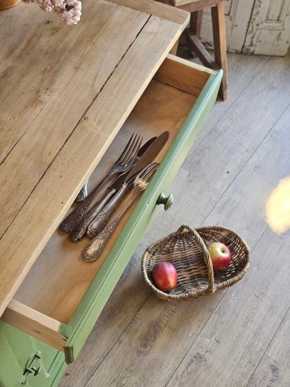 Ancien buffet fin 19e joli loquet d'origine