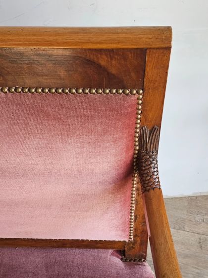 Ancienne grande banquette Restauration circa 1820 en noyer.